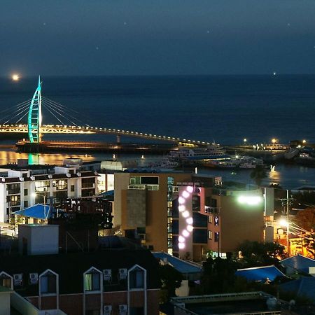 Iris Hotel Seogwipo Bagian luar foto